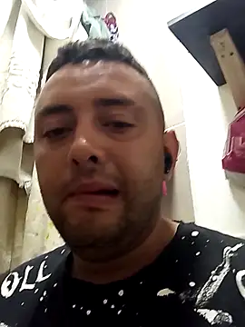 Snapshot of angelitocalientico chatting on 2, 11, 2025 angelitocalientico online show from 2, 11, 2025