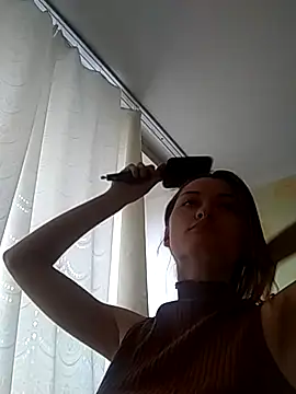 Snapshot of LillySvon chatting on 5, 10, 2025 LillySvon online show from 5, 10, 2025