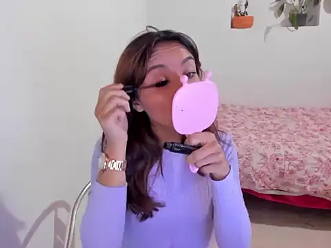 megan doll2123 online show from 25, 11, 2025