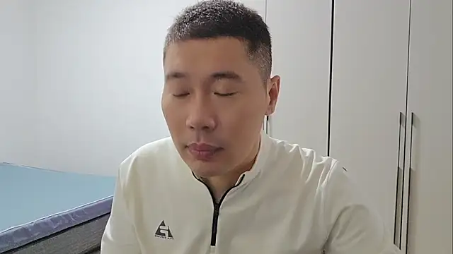 Snapshot of Buryerry-B chatting on 2, 10, 2025 Buryerry-B online show from 2, 10, 2025