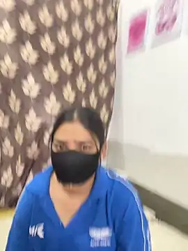 Sex Queen aaraya online show from 18, 5, 2026