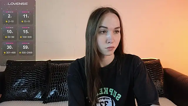 Angeel Kate online show from 5, 10, 2025