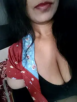 Deepa Sharma143 online show from 13, 11, 2025