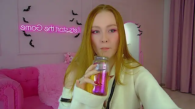 AgataFoxley online show from 20, 10, 2025