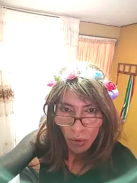 Snapshot of UpcomingCinnamon92 chatting on 22, 11, 2025 UpcomingCinnamon92 online show from 22, 11, 2025