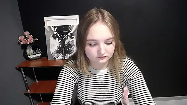 Mystic nikole online show from 22, 10, 2025