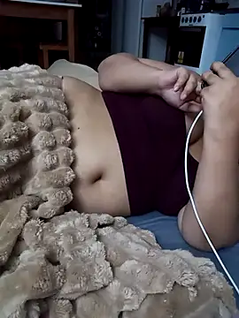 Snapshot of xlatinastar chatting on 1, 11, 2025 xlatinastar online show from 1, 11, 2025