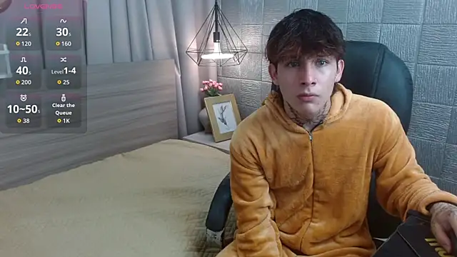 Iantwink18 online show from 10, 9, 2025