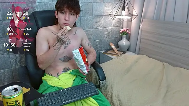 Iantwink18 online show from 15, 9, 2025