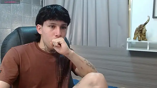 Iantwink18 online show from 12, 10, 2025