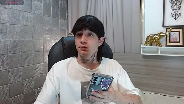 Iantwink18 online show from 15, 12, 2025