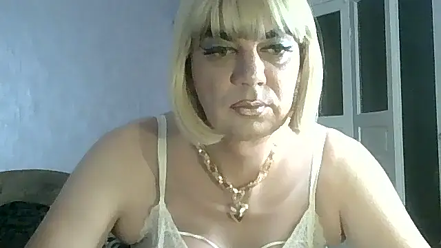 Snapshot of NiraFrost chatting on 19, 10, 2025 NiraFrost online show from 19, 10, 2025