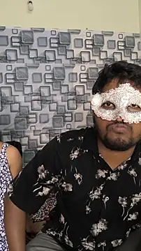 Snapshot of Family02 chatting on 24, 11, 2025 Family02 online show from 24, 11, 2025