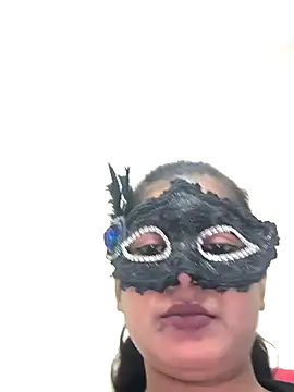 Snapshot of Family02 chatting on 3, 12, 2025 Family02 online show from 3, 12, 2025