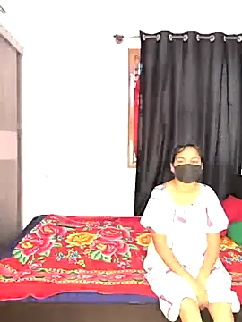 Snapshot of Family02 chatting on 8, 2, 2026 Family02 online show from 8, 2, 2026