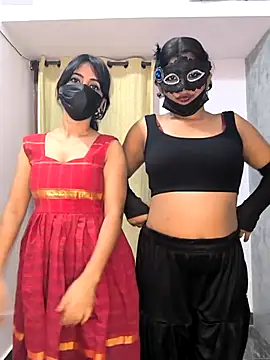 Snapshot of Family02 chatting on 10, 2, 2026 Family02 online show from 10, 2, 2026