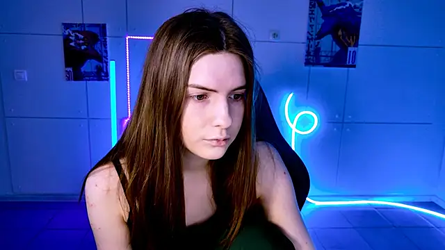 Snapshot of AliceCUNTach chatting on 3, 10, 2025 AliceCUNTach online show from 3, 10, 2025