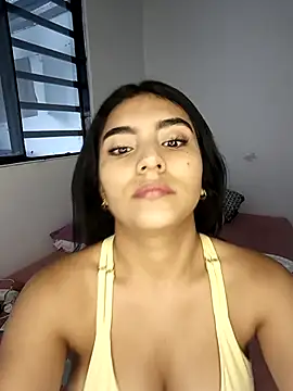 Snapshot of EmilyRose_yb chatting on 16, 9, 2025 EmilyRose yb online show from 16, 9, 2025