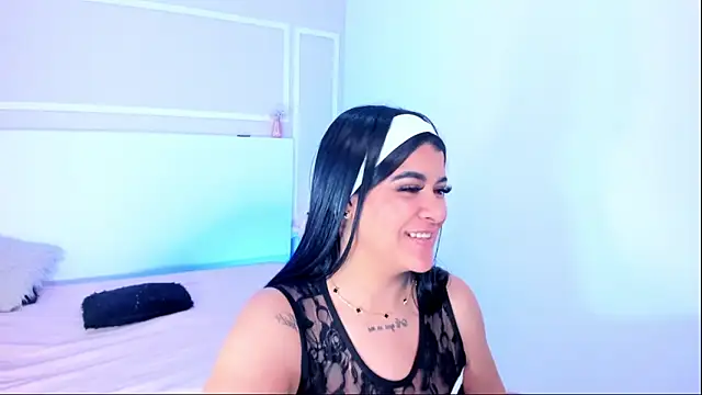 Snapshot of TianaGlow26 chatting on 16, 10, 2025 TianaGlow26 online show from 16, 10, 2025