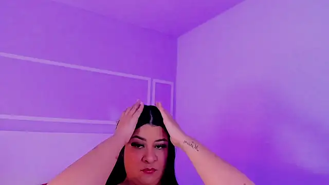 Snapshot of TianaGlow26 chatting on 17, 2, 2026 TianaGlow26 online show from 17, 2, 2026