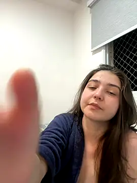 Snapshot of Floravip chatting on 28, 10, 2025 Floravip online show from 28, 10, 2025