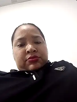 Snapshot of Angelly_ricura chatting on 8, 6, 2026 Angelly ricura online show from 8, 6, 2026