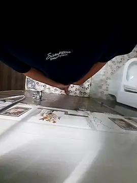 Snapshot of winter0cold_ chatting on 17, 10, 2025 winter0cold  online show from 17, 10, 2025