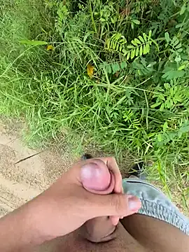 Snapshot of winter0cold_ chatting on 27, 10, 2025 winter0cold  online show from 27, 10, 2025