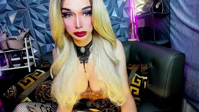 Snapshot of MISTRESSMonica_xxx chatting on 11, 4, 2026 MISTRESSMonica xxx online show from 11, 4, 2026