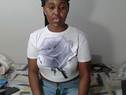 Snapshot of NaughtyHornyBitch_ chatting on 25, 9, 2025 NaughtyHornyBitch  online show from 25, 9, 2025