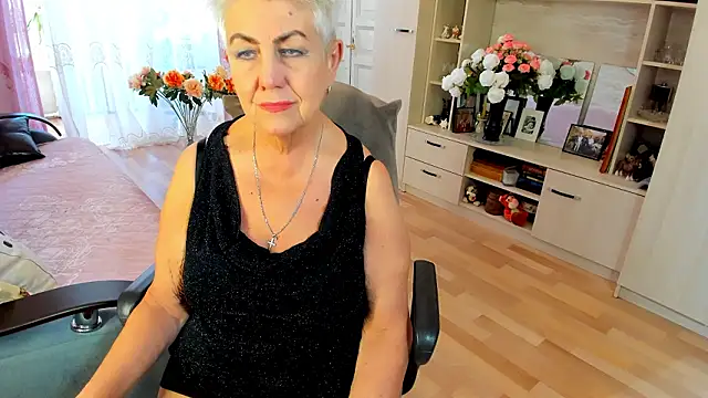 Snapshot of HotandMature chatting on 10, 3, 2026 HotandMature online show from 10, 3, 2026