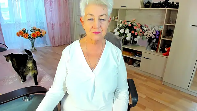 Snapshot of HotandMature chatting on 29, 3, 2026 HotandMature online show from 29, 3, 2026