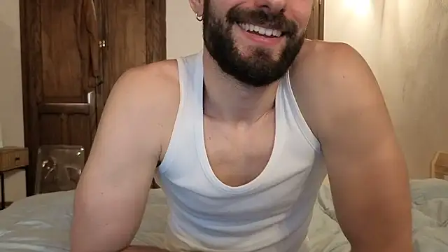 Amicisegreti online show from 3, 5, 2026
