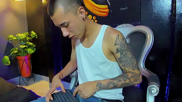 Justin Lakee online show from 1, 10, 2025