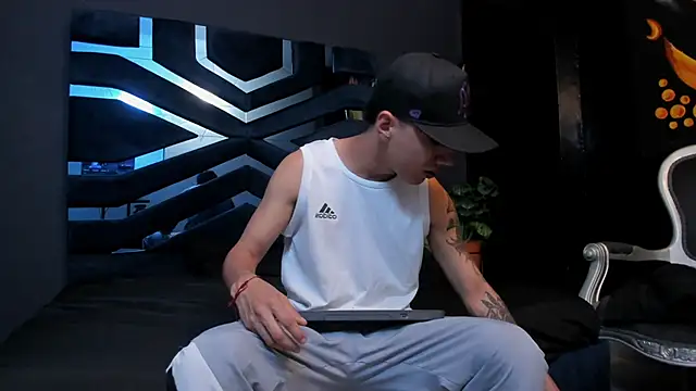 Justin Lakee online show from 20, 10, 2025