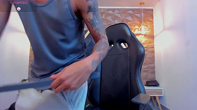 Justin Lakee online show from 23, 10, 2025