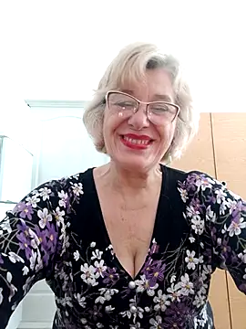 Snapshot of 52MiaLove02 chatting on 5, 5, 2026 52MiaLove02 online show from 5, 5, 2026