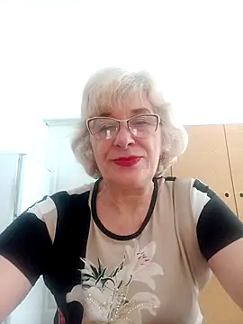Snapshot of 52MiaLove02 chatting on 7, 5, 2026 52MiaLove02 online show from 7, 5, 2026
