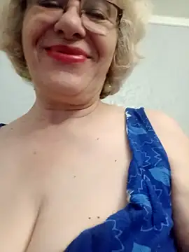 Snapshot of 52MiaLove02 chatting on 13, 5, 2026 52MiaLove02 online show from 13, 5, 2026