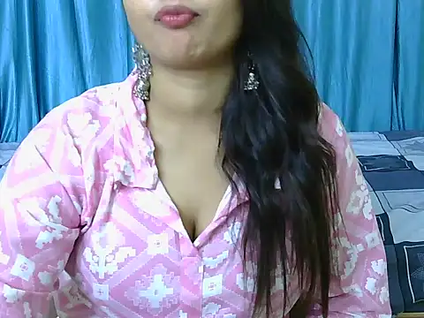 Snapshot of priya-kumari22 chatting on 7, 10, 2025 priya-kumari22 online show from 7, 10, 2025