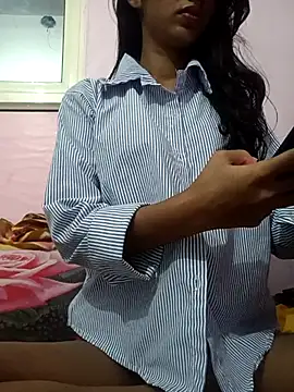 Snapshot of riyaroy9999 chatting on 18, 11, 2025 riyaroy9999 online show from 18, 11, 2025