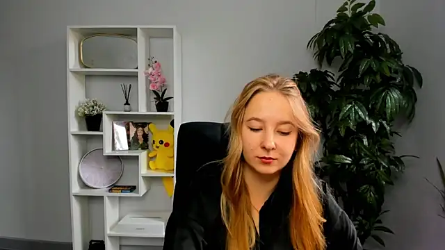 Snapshot of CarolGonzalez chatting on 29, 9, 2025 CarolGonzalez online show from 29, 9, 2025