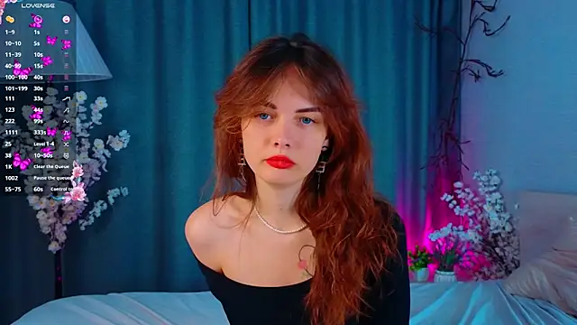 LisaDrake online show from 24, 9, 2025