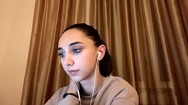 LinaMour online show from 26, 9, 2025