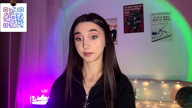 LinaMour online show from 6, 3, 2026