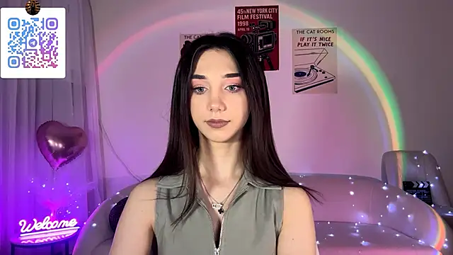 Snapshot of LinaMour chatting on 14, 5, 2026 LinaMour online show from 14, 5, 2026