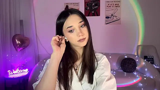 Snapshot of LinaMour chatting on 22, 5, 2026 LinaMour online show from 22, 5, 2026