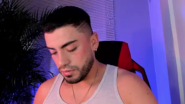 Alexander Diiaz online show from 8, 10, 2025