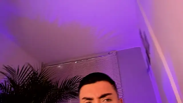 Alexander Diiaz online show from 9, 10, 2025