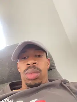 Snapshot of fitsexyman chatting on 14, 9, 2025 fitsexyman online show from 14, 9, 2025